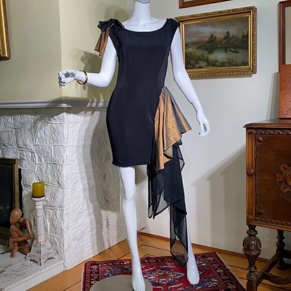 Leika Whimsical Wear Mini Bodycon Ruffle Dress - Picture 3 of 13